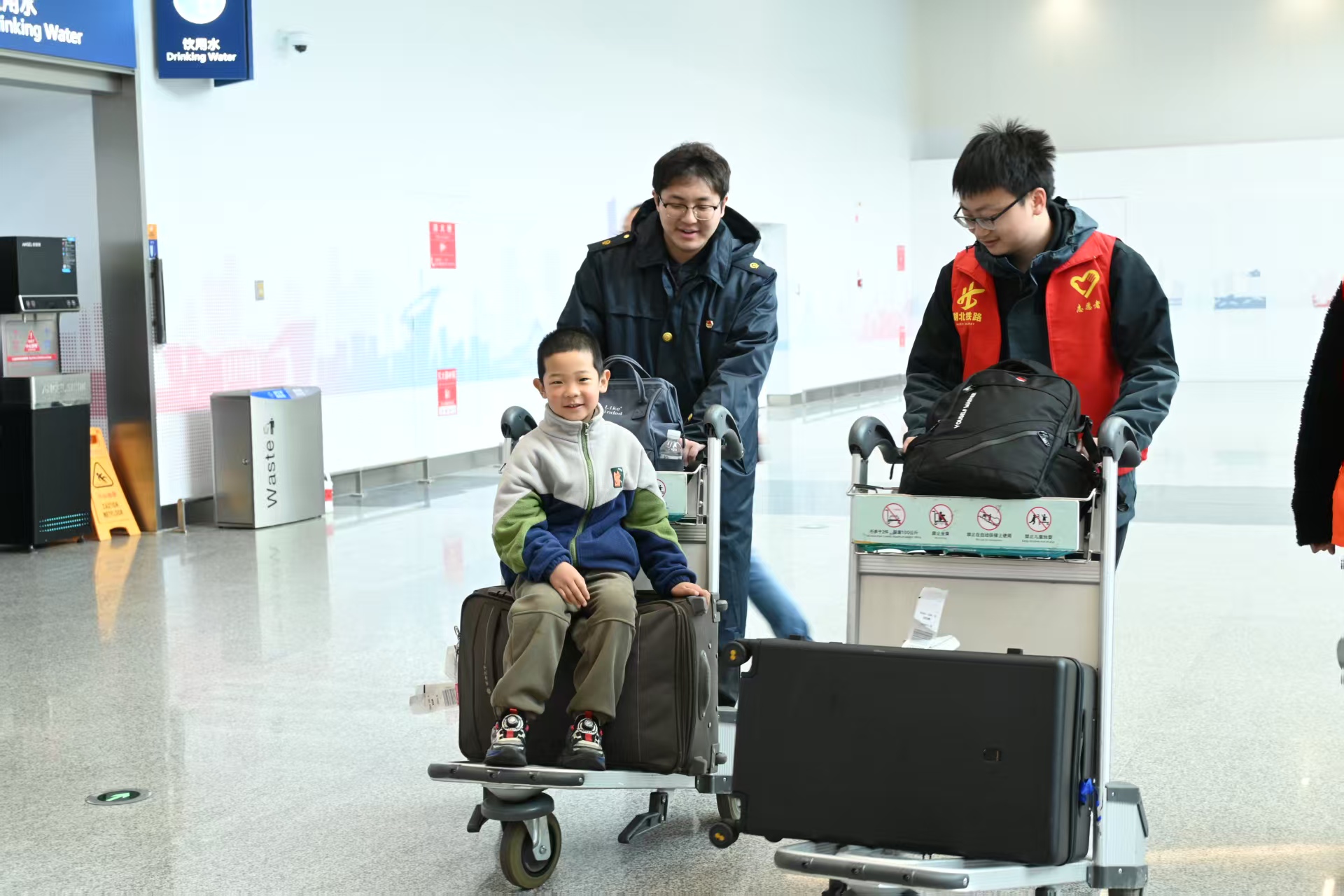 运营 (1).jpg J9直营集团【中国区】官方网站